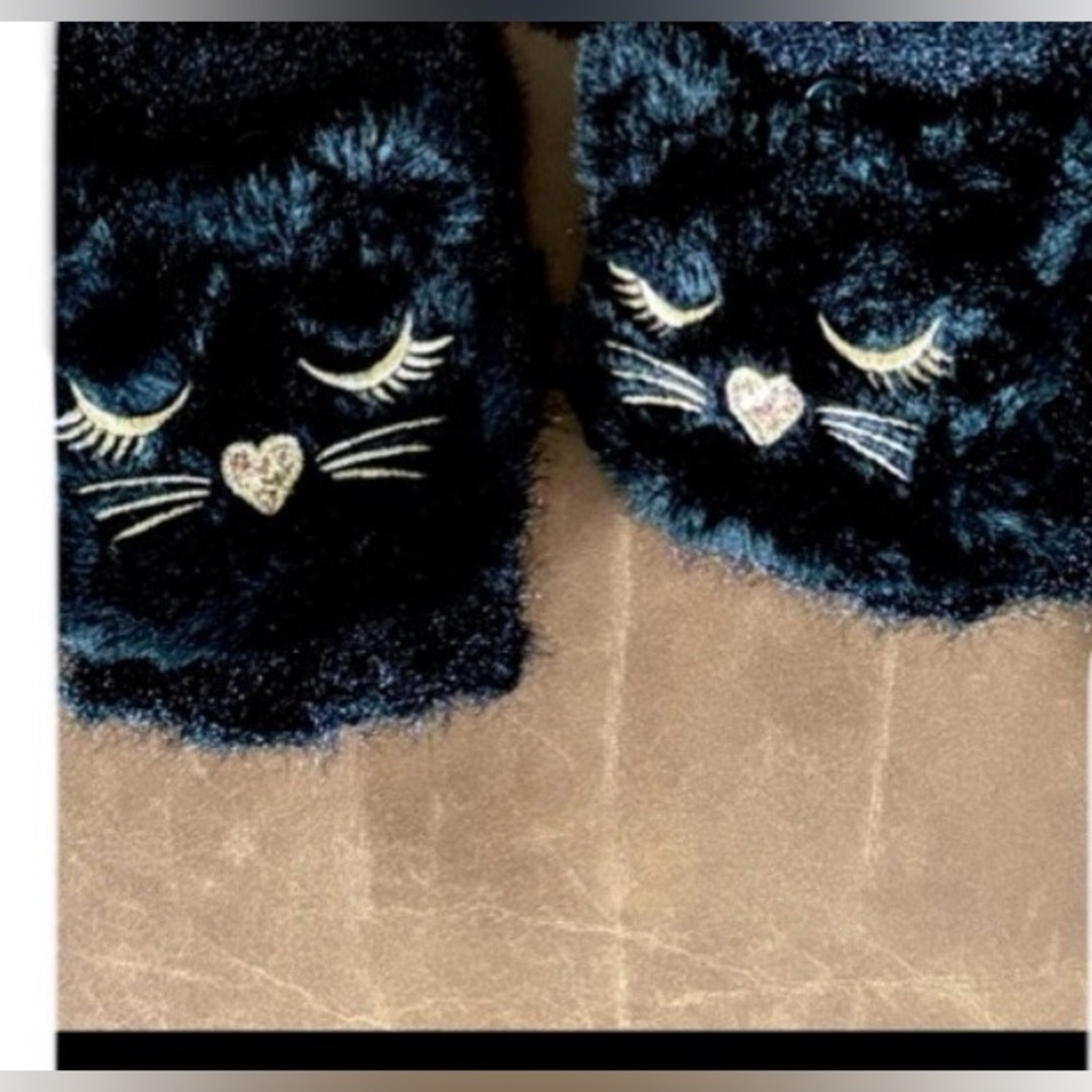 The Children’s Place Black Cat 🐈‍⬛ FINGERLESS GLOVES. Size: L/XL (8 + YEARS)